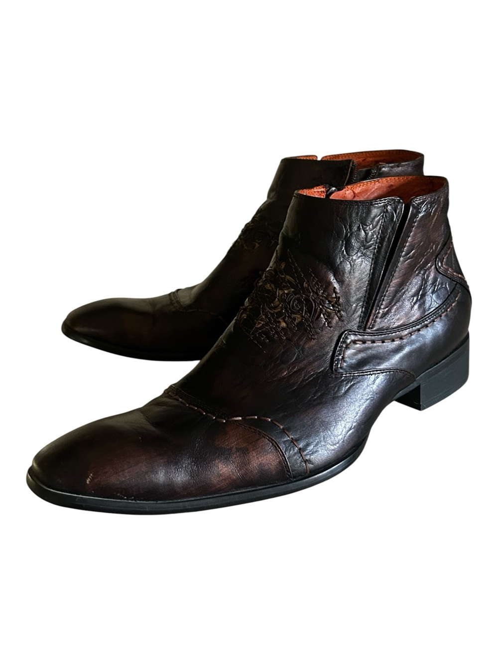Robert Wayne Distressed Western Durango Ankle Boots with Scrolled Design - Picture 9 of 15
